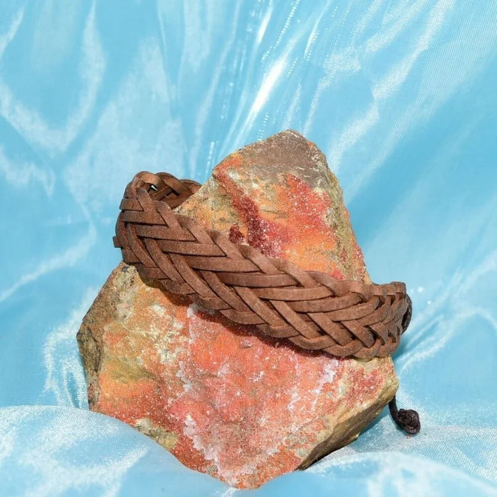 Tye Herringbone Mens Weathered Sliding Tie Brown Leather Bracelet Gift Packaged